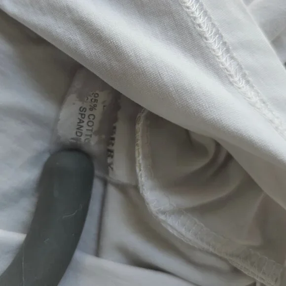 Burberry Brit white v neck T shirt - Picture 3 of 10